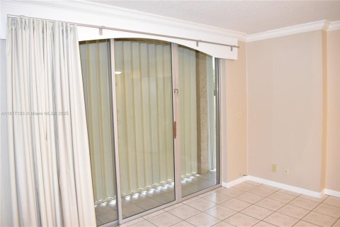 Condominio en venta en Tamarac, Florida, 2 dormitorios, 105.26 m2 № 1928024 - foto 27