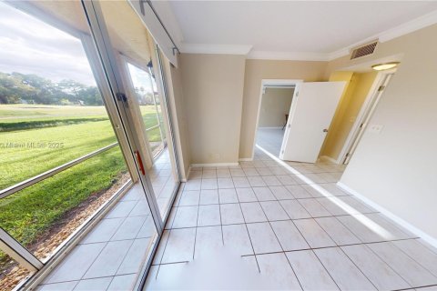 Condominio en venta en Tamarac, Florida, 2 dormitorios, 105.26 m2 № 1928024 - foto 26