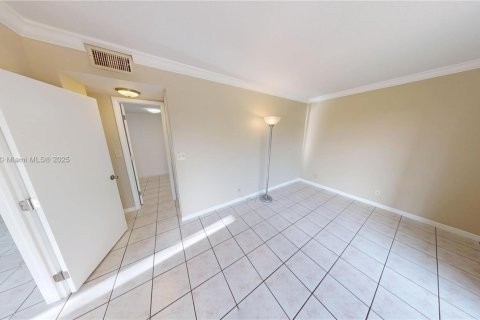 Condominio en venta en Tamarac, Florida, 2 dormitorios, 105.26 m2 № 1928024 - foto 25