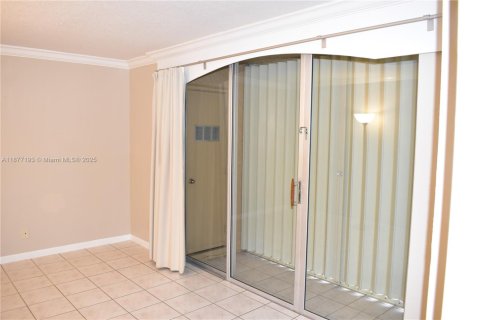 Condominio en venta en Tamarac, Florida, 2 dormitorios, 105.26 m2 № 1928024 - foto 23
