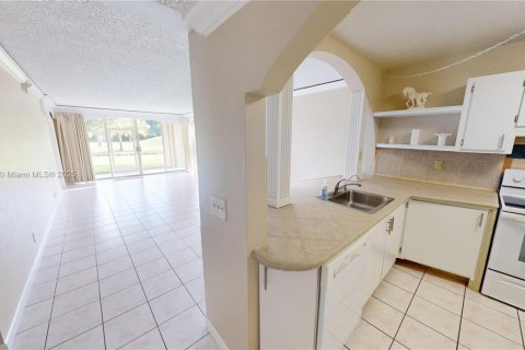 Condominio en venta en Tamarac, Florida, 2 dormitorios, 105.26 m2 № 1928024 - foto 20