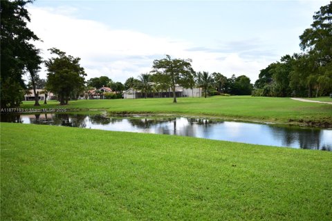 Condominio en venta en Tamarac, Florida, 2 dormitorios, 105.26 m2 № 1928024 - foto 4