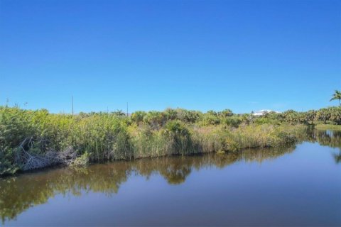 Terreno en venta en Port Charlotte, Florida № 889306 - foto 7