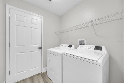 Villa ou maison à vendre à Orlando, Floride: 4 chambres, 179.67 m2 № 2317362 - photo 27