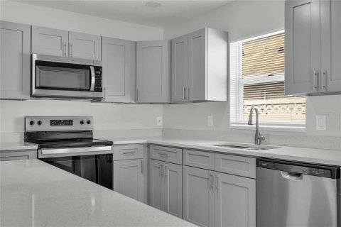 Villa ou maison à vendre à Orlando, Floride: 4 chambres, 179.67 m2 № 2317362 - photo 8
