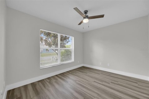 Villa ou maison à vendre à Orlando, Floride: 4 chambres, 179.67 m2 № 2317362 - photo 13
