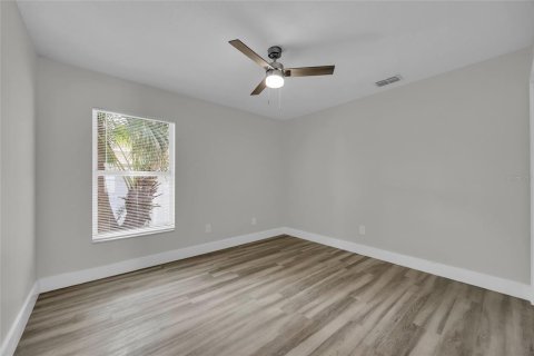 Villa ou maison à vendre à Orlando, Floride: 4 chambres, 179.67 m2 № 2317362 - photo 18