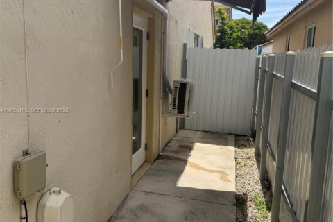 Casa en alquiler en Homestead, Florida, 202.16 m2 № 2268984 - foto 13