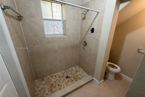 Casa en alquiler en Homestead, Florida, 202.16 m2 № 2268984 - foto 11