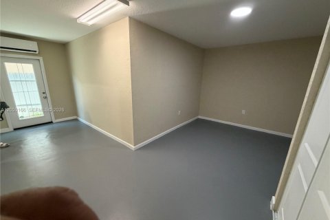 Casa en alquiler en Homestead, Florida, 202.16 m2 № 2268984 - foto 7