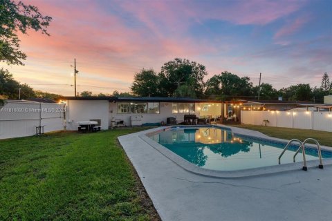 Casa en venta en Orlando, Florida, 4 dormitorios № 1770566 - foto 20