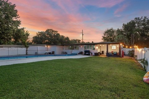 Casa en venta en Orlando, Florida, 4 dormitorios № 1770566 - foto 21