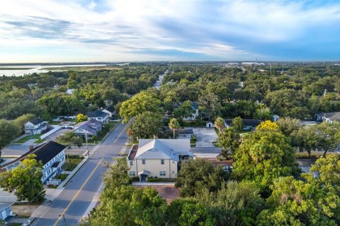 Commercial property in Kissimmee, Florida 9 bedrooms, 435.25 sq.m. № 2099102 - photo 17