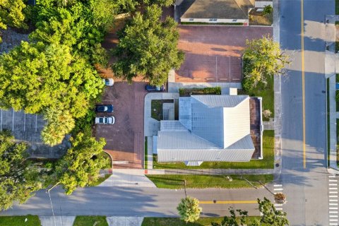 Commercial property in Kissimmee, Florida 9 bedrooms, 435.25 sq.m. № 2099102 - photo 21
