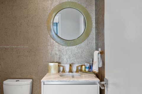 Condominio en venta en Miami, Florida, 4 dormitorios, 300.35 m2 № 1669471 - foto 28