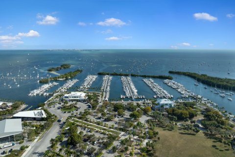 Condominio en venta en Miami, Florida, 4 dormitorios, 300.35 m2 № 1669471 - foto 29