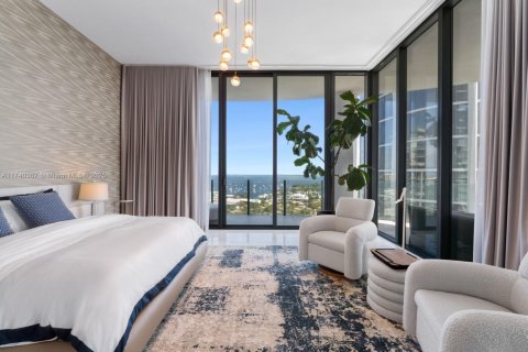 Condominio en venta en Miami, Florida, 4 dormitorios, 300.35 m2 № 1669471 - foto 11