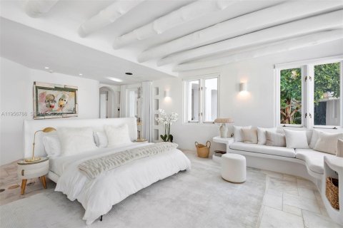 Villa ou maison à louer à Miami Beach, Floride: 7 chambres, 753.44 m2 № 2153505 - photo 8