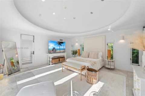 Villa ou maison à louer à Miami Beach, Floride: 7 chambres, 753.44 m2 № 2153505 - photo 11