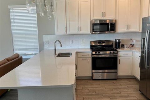 Villa ou maison à louer à Sarasota, Floride: 4 chambres, 231.14 m2 № 2397065 - photo 2