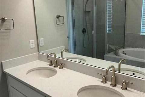 Villa ou maison à louer à Sarasota, Floride: 4 chambres, 231.14 m2 № 2397065 - photo 8