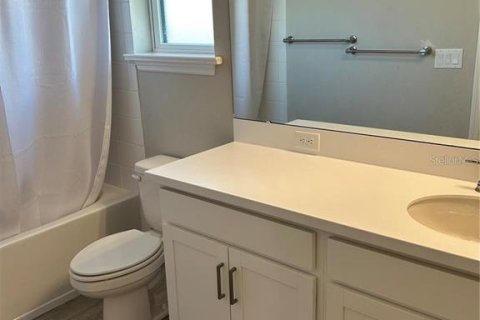 Villa ou maison à louer à Sarasota, Floride: 4 chambres, 231.14 m2 № 2397065 - photo 13