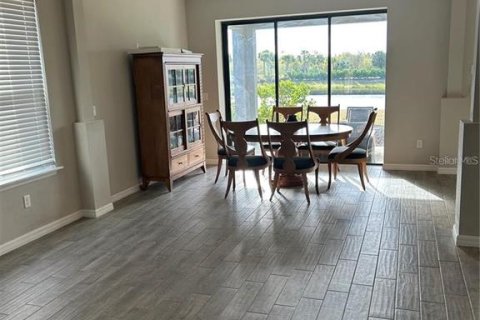 Villa ou maison à louer à Sarasota, Floride: 4 chambres, 231.14 m2 № 2397065 - photo 4