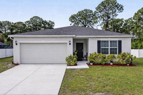 Villa ou maison à Palm Bay, Floride 4 chambres, 175.86 m2 № 2274216