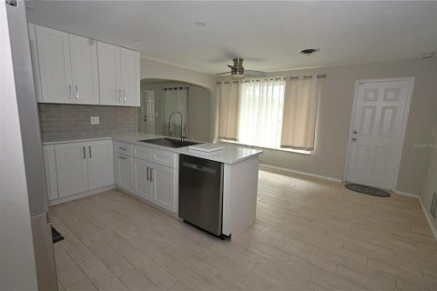 Villa ou maison à vendre à Englewood, Floride: 3 chambres, 138.24 m2 № 2287116 - photo 16