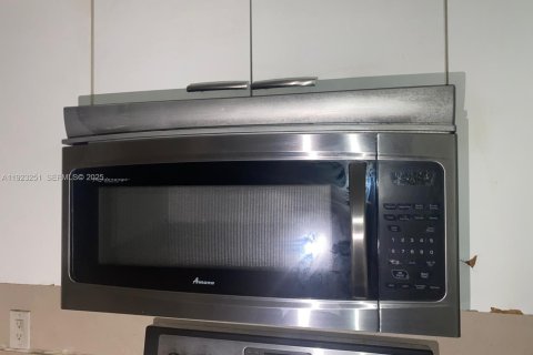 Condominio en venta en Homestead, Florida, 3 dormitorios, 104.61 m2 № 1982650 - foto 10