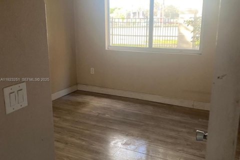 Condominio en venta en Homestead, Florida, 3 dormitorios, 104.61 m2 № 1982650 - foto 12