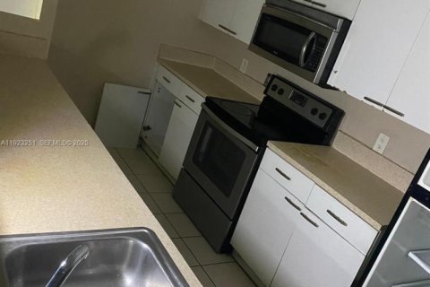 Condominio en venta en Homestead, Florida, 3 dormitorios, 104.61 m2 № 1982650 - foto 6