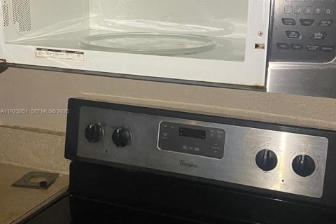 Condominio en venta en Homestead, Florida, 3 dormitorios, 104.61 m2 № 1982650 - foto 11