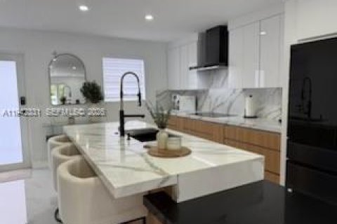 Villa ou maison à vendre à North Miami, Floride: 2 chambres, 134.15 m2 № 1999271 - photo 13