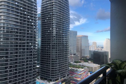 Condominio en venta en Miami, Florida, 1 dormitorio, 70.61 m2 № 1850648 - foto 2