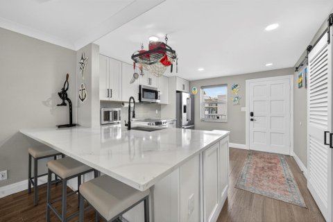 Condominio en venta en Pompano Beach, Florida, 2 dormitorios, 96.15 m2 № 2177474 - foto 25