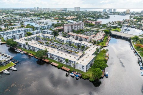 Condominio en venta en Pompano Beach, Florida, 2 dormitorios, 96.15 m2 № 2177474 - foto 30