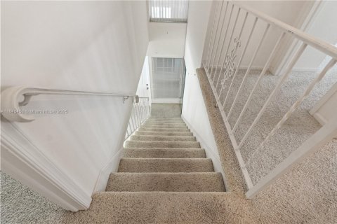 Townhouse in Hillsboro Beach, Florida 3 bedrooms, 150.32 sq.m. № 1842446 - photo 12