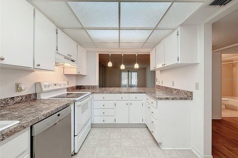 Condo in Palm Harbor, Florida, 2 bedrooms  № 1793508 - photo 7