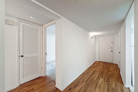 Condo in Palm Harbor, Florida, 2 bedrooms  № 1793508 - photo 11