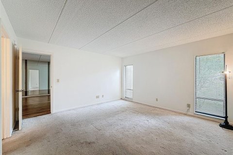 Condo in Palm Harbor, Florida, 2 bedrooms  № 1793508 - photo 18