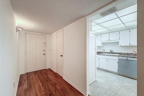 Condo in Palm Harbor, Florida, 2 bedrooms  № 1793508 - photo 4