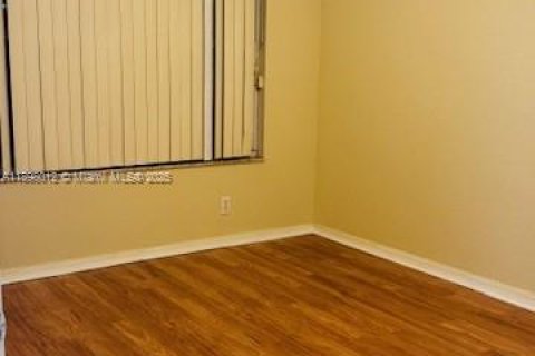 Copropriété à louer à North Lauderdale, Floride: 2 chambres, 101.08 m2 № 1949832 - photo 8