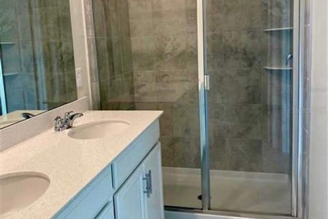 Touwnhouse à louer à Orlando, Floride: 4 chambres, 184.97 m2 № 2399346 - photo 9