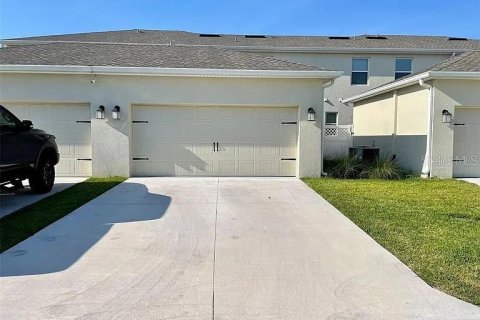 Touwnhouse à louer à Orlando, Floride: 4 chambres, 184.97 m2 № 2399346 - photo 17
