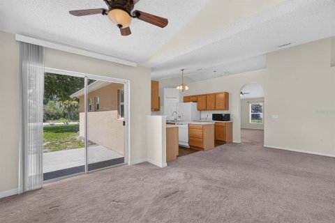 Villa ou maison à vendre à Palm Coast, Floride: 4 chambres, 194.72 m2 № 2342229 - photo 22