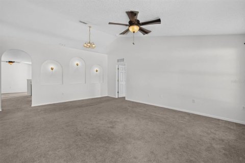 Villa ou maison à vendre à Palm Coast, Floride: 4 chambres, 194.72 m2 № 2342229 - photo 10