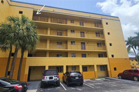 Купить кондоминиум в Майами, Флорида 3 спальни, 117.06м2, № 2023142 - фото 20