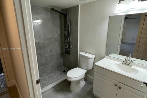 Купить кондоминиум в Майами, Флорида 3 спальни, 117.06м2, № 2023142 - фото 11