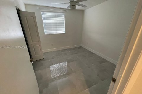 Купить кондоминиум в Майами, Флорида 3 спальни, 117.06м2, № 2023142 - фото 12